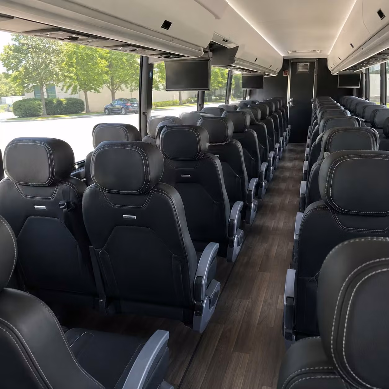 charter buses and shuttle buses for yankee stadium events in the bronx
